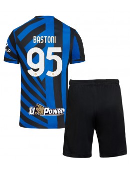 Inter Milan Alessandro Bastoni #95 Heimtrikotsatz für Kinder 2024-25 Kurzarm (+ Kurze Hosen)